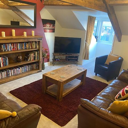 וויטבי County Loft Penthouse Apartment מראה חיצוני תמונה
