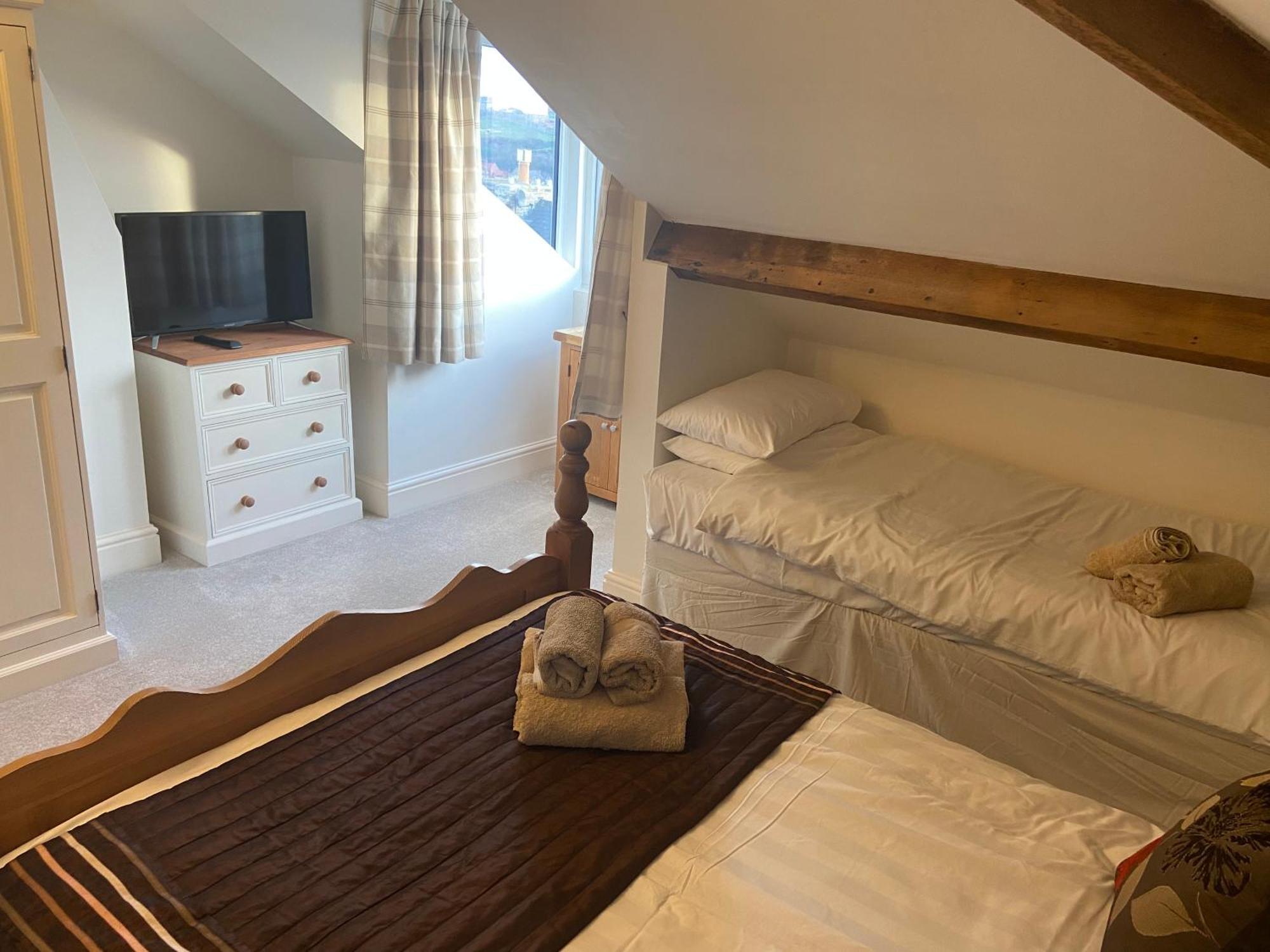 וויטבי County Loft Penthouse Apartment מראה חיצוני תמונה